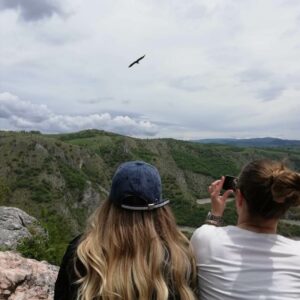 Krstarenje Uvačkim jezerom Molitvainfo