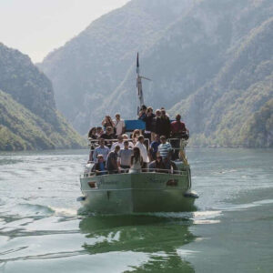 Krstarenje Drinom BROD PERUĆAC