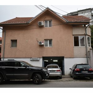 Auto limarija farbarski radovi Zemun SERVIS DRAGAN