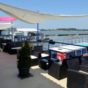 Sala za venčanje i apartmani SPLAV GUSAR NA DUNAVU