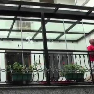 Zastakljivanje terasa „FIT IN“ Beograd