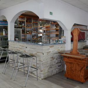 Sala za venčanje i apartmani SPLAV GUSAR NA DUNAVU