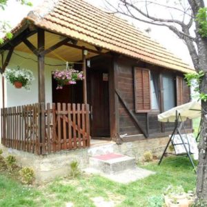 Glamurozni glamping – Brvnara Glišović