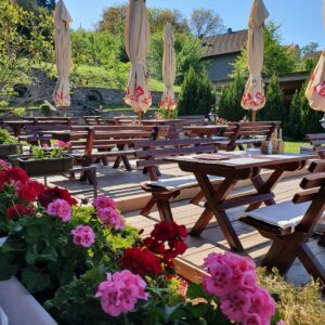 RESTORAN I SMEŠTAJ “MINES VRDNIK“