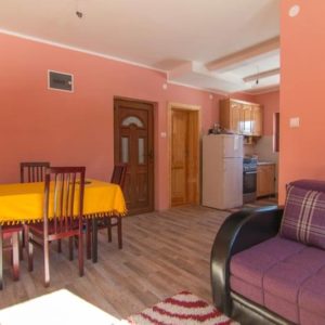 Vila TRI SRCA OSLUŠA – planina Tara