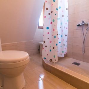 Vila TRI SRCA OSLUŠA – planina Tara