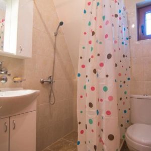 Vila TRI SRCA OSLUŠA – planina Tara