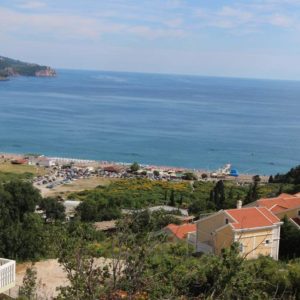 APARTMANI UGLJEVAREVIĆ – Budva ( Bečići)