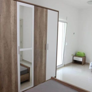 APARTMANI UGLJEVAREVIĆ – Budva ( Bečići)