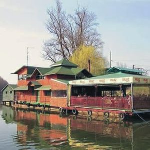 Splav Futog ČARDA SPLAV DUNAVAC