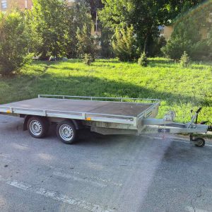 Iznajmljivanje prikolica transport robe Beograd MOMO