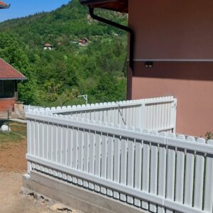 Izrada i montaža pvc ograda Novi Karlovci