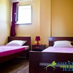 Vila El Barco – Apartmani i restoran Srebrno jezero