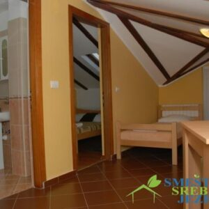 Vila El Barco – Apartmani i restoran Srebrno jezero