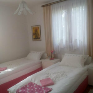 Privatni smeštaj VILA RADA – Gornja Trepča