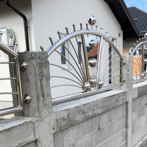 Izrada kovanih – aluminijumskih – prohrom ograda E&R METAL Novi Pazar