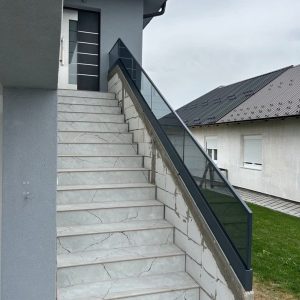 Izrada kovanih – aluminijumskih – prohrom ograda E&R METAL Novi Pazar