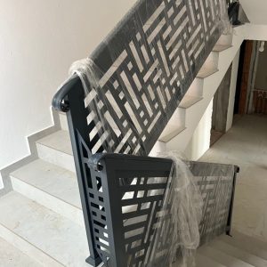 Izrada kovanih – aluminijumskih – prohrom ograda E&R METAL Novi Pazar