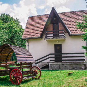 Zlatar apartmani na Radoinjskom jezeru