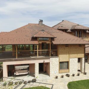 PRODAJA HALE I HOTELA