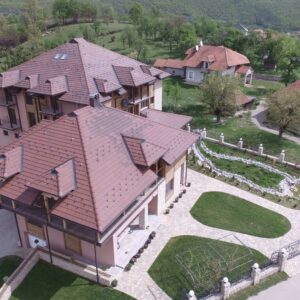 PRODAJA HALE I HOTELA