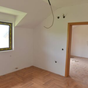 PRODAJA HALE I HOTELA