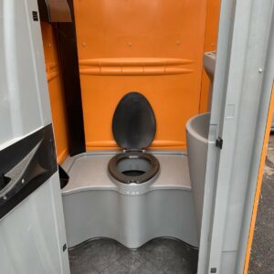 Tip Top Mobilni Toaleti – Iznajmljivanje i odrzavanje toaleta