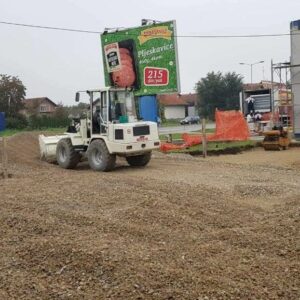 Usluge telehenderom usluge viljuškara Novi Sad V&S TIM