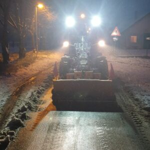 Usluge telehenderom usluge viljuškara Novi Sad V&S TIM