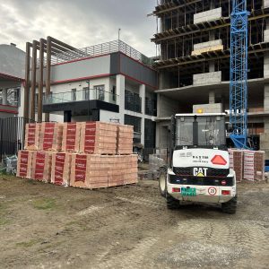 Usluge telehenderom usluge viljuškara Novi Sad V&S TIM