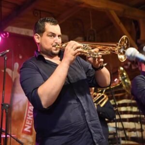 Trubački orkestar Dejana Lazarevića