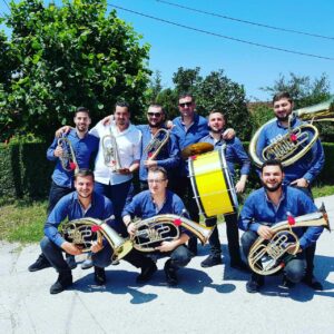 Trubački orkestar Dejana Lazarevića