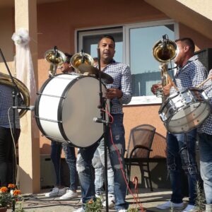 Trubači Niš – najbolji trubači u Nišu – Uja Latino