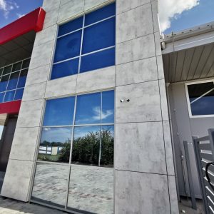 Ugradnja ventilisane fasade fundermax i alubond Temerin MD ALU SISTEM